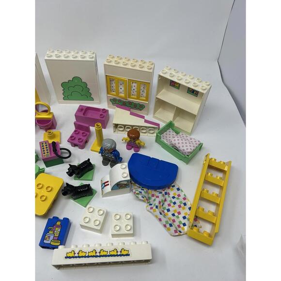 Lego Duplo Sets 2794 my house 2792 Grandma's House Incomplete approx 49 pcs - Picture 4 of 7